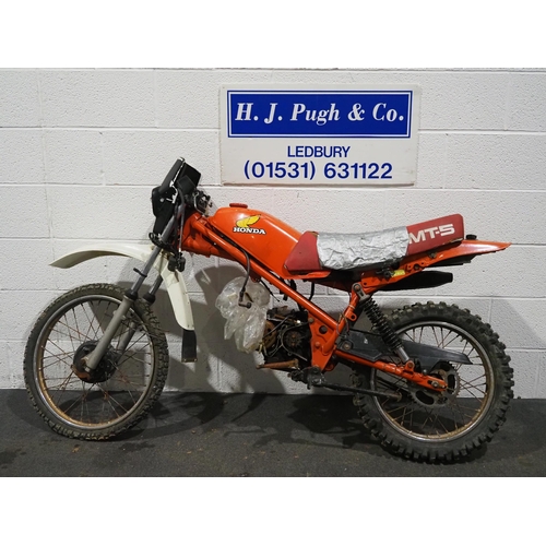 793 - Honda MT50 motorcycle project for spares or repairs.
No docs, keys.
