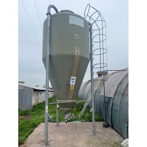 98 - Hanco 6 tonne fiberglass bulk bin. Purchaser to remove within two weeks.