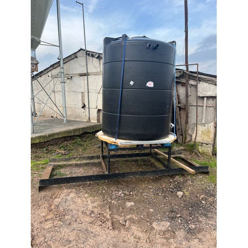 162 - Plastic 2500 litre tank on metal frame