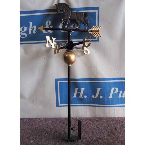 747 - Horse weathervane, 40