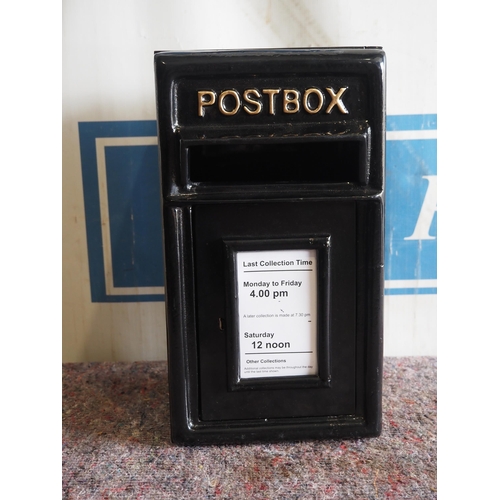 767 - Postbox c/w 2 keys 17