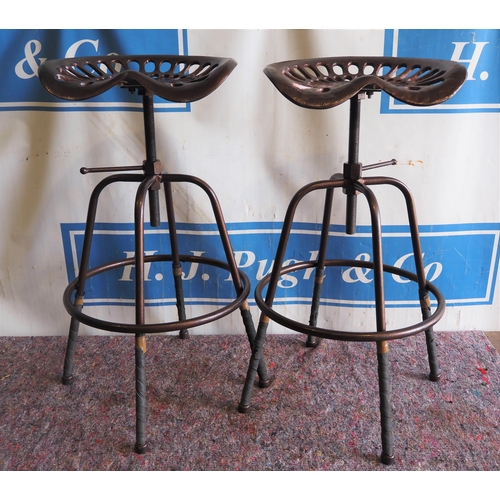 790 - Tractor seat stools - 2