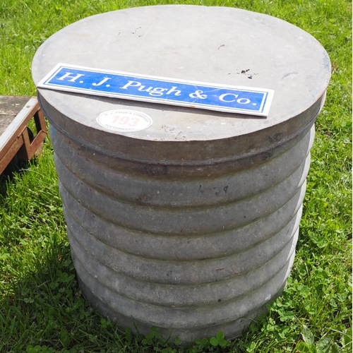 193 - Corrugated round feed bin with lid