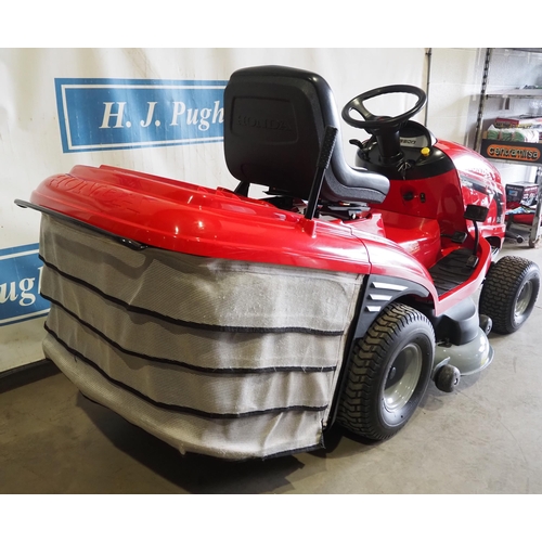 713 - Honda 2417 V-twin hydrostatic ride on mower in good working order. Recent service, deck rebuilt and ... 