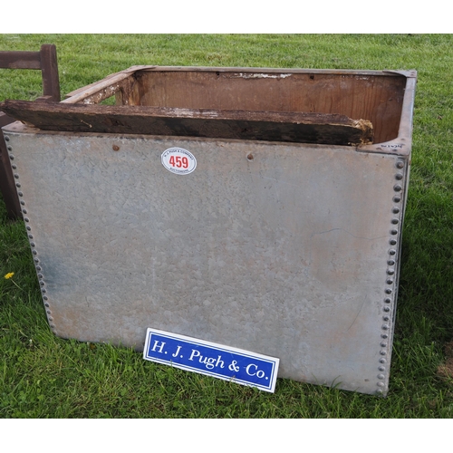 459 - Galvanised riveted tank dog kennel 4'x 3'x 3'