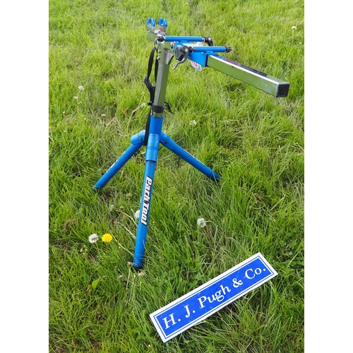 492 - Park Tools PR21 Professional race bike stand