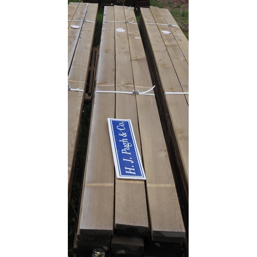 1046 - Sawn timber 12' x 4