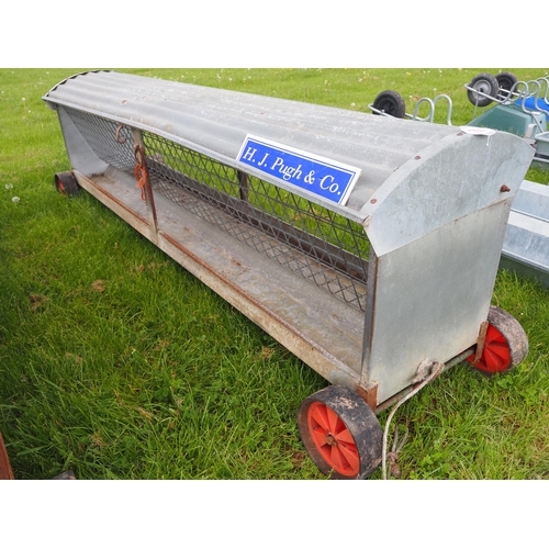 1224 - Hayrack on wheels 10ft