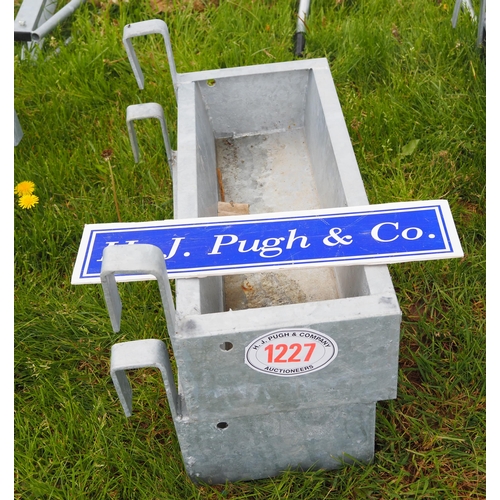 1227 - Galvanised hook over sheep trough 2ft - 2