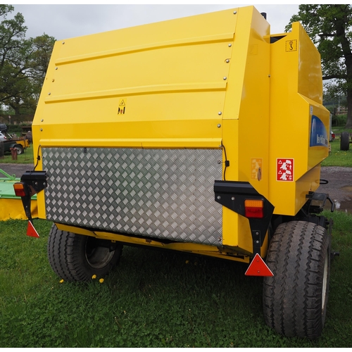 1433 - New Holland BR6090 round baler in working order. 2009. Bale count 10,000. Control box in office