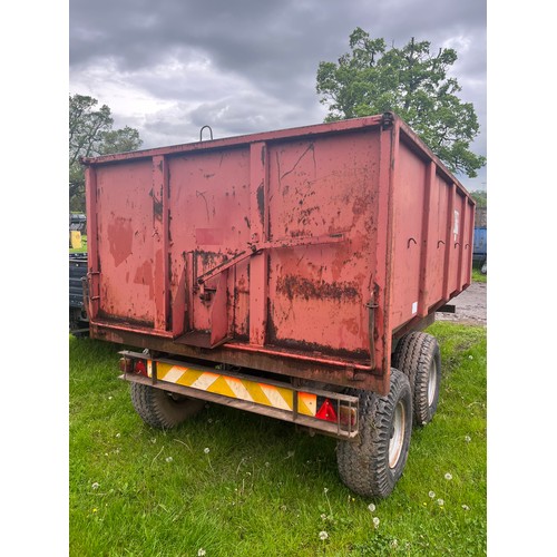 1439 - Dragon twin axle 8 tonne grain trailer