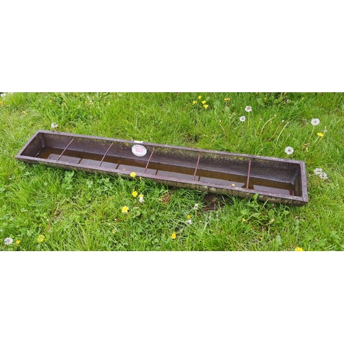 1517 - Cast iron pig trough 5ft