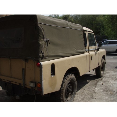 252 - Land Rover series 3 109