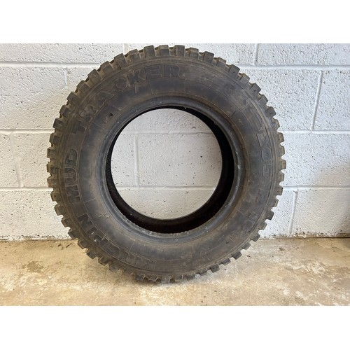 115 - Kingpin mud tracker tyre 205-16