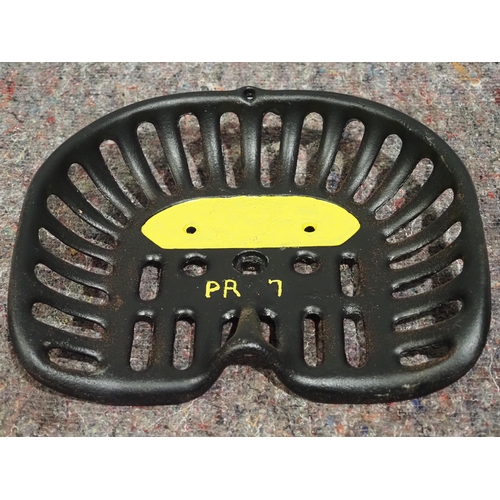 67 - Cast iron seat - Plain (PR 7)