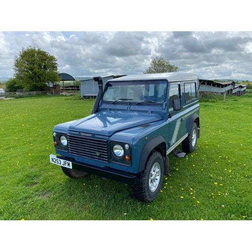 263 - Land Rover Defender 90 300TDI. 1996 . Full service history, 12 months MOT, 97000 miles. Completely o... 