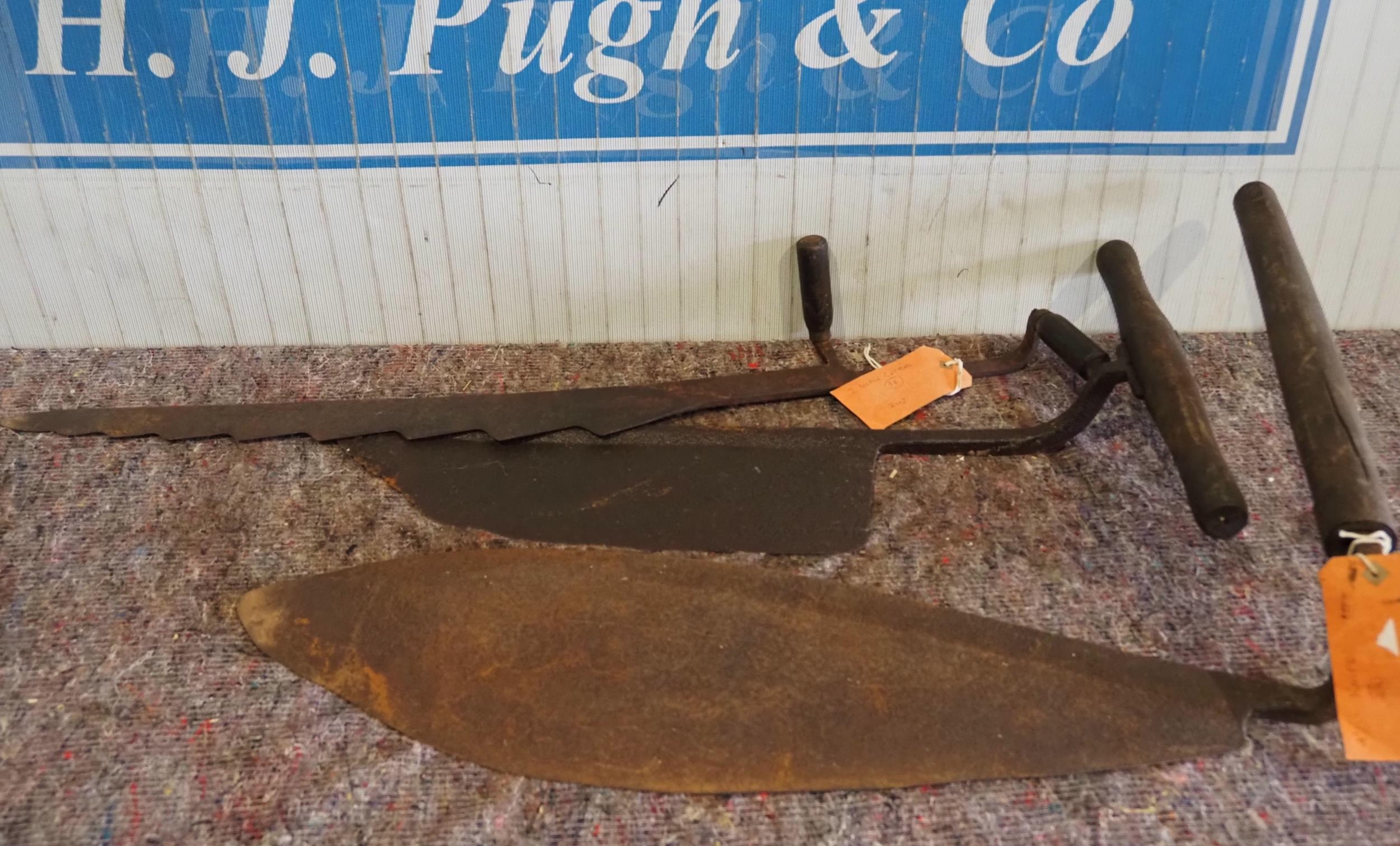 2 Silage cutters and 1 hay knife