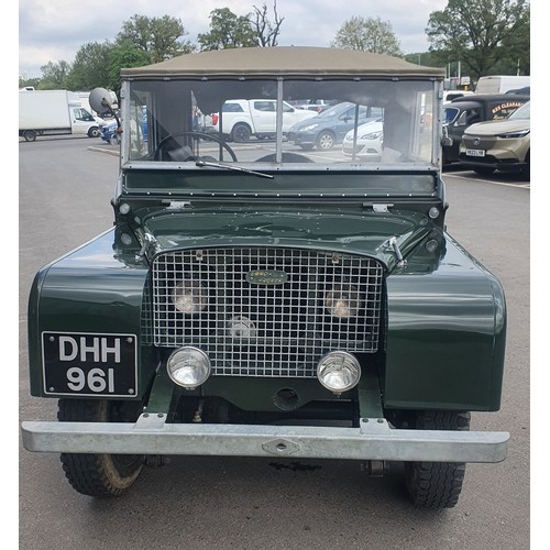 265 - Land Rover series 1, 1950. 1595cc Petrol. Runs and drives. Has been in the same ownership for 20 yea... 