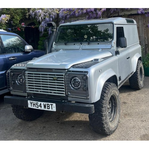 267 - Land Rover Defender 90 TD5, 2004. 
Runs and drives, MOT until 01.11.23, engine has been remapped, re... 