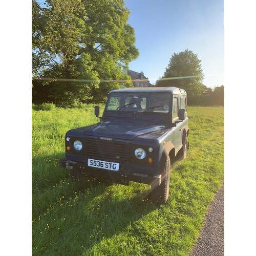 257 - Land Rover Defender 90 TD5. 1999.
Caledonian blue, good chassis, 208,000 miles.
Engine changed with ... 