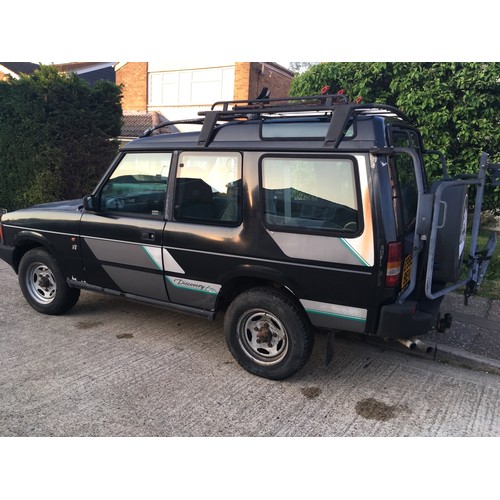 259 - Land Rover early V8 Discovery. 1989. Starts but not used recently. Sills and chassis are fine, front... 