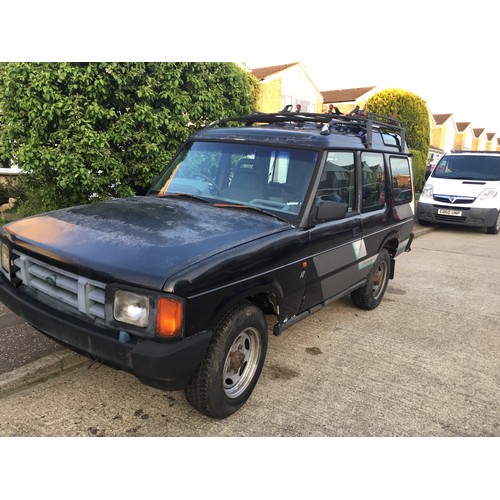 259 - Land Rover early V8 Discovery. 1989. Starts but not used recently. Sills and chassis are fine, front... 