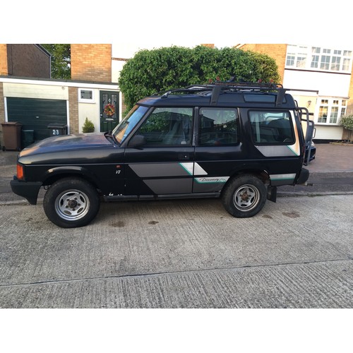 259 - Land Rover early V8 Discovery. 1989. Starts but not used recently. Sills and chassis are fine, front... 