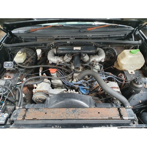 259 - Land Rover early V8 Discovery. 1989. Starts but not used recently. Sills and chassis are fine, front... 