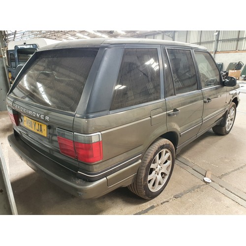 264 - Range Rover P38 V8 4.6 N Reg. Runs and drives. No MOT, SRS light on dash. Reg. N911 YJA. V5 and key ... 