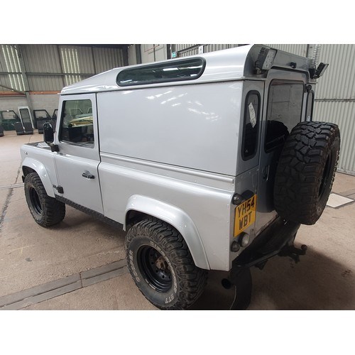 267 - Land Rover Defender 90 TD5, 2004. 
Runs and drives, MOT until 01.11.23, engine has been remapped, re... 