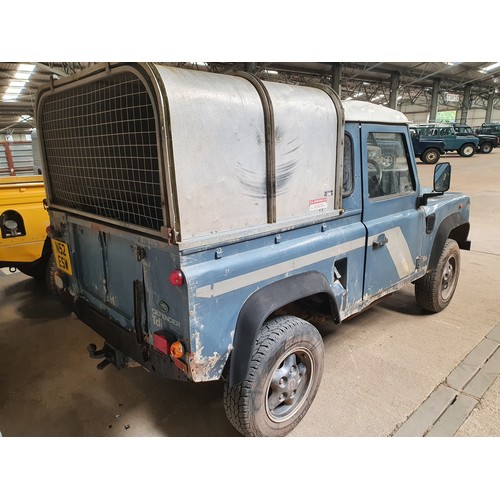 269 - Land Rover Defender 90 300 TDI. 1996. Runs and drives. MOT expired 8/11/22. Good engine and gearbox.... 