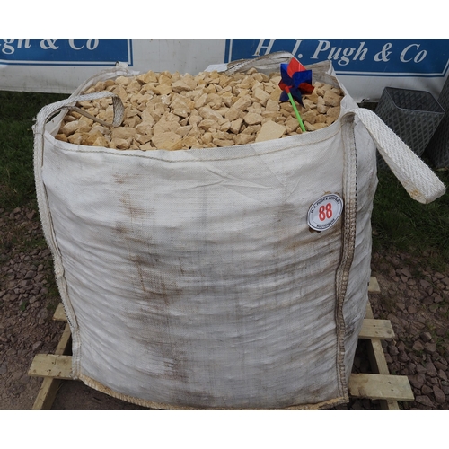 88 - Tote bag of Cotswold stone chippings