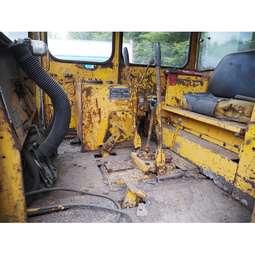 400 - Track Marshall 55 W crawler. Ex forestry ploughing tractor, tracks are free, was running when stored... 