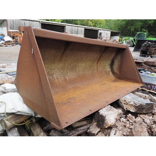 416 - Bucket with JCB fittings 2m