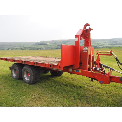 420 - Bigab 10-14 hook lift system. 2016. Comprises of uplift trailer, flat bed and skip body. Works and r... 