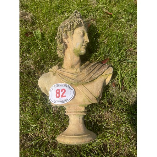 82 - Caesar statue