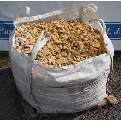 569 - Bag of Cotswold stone chippings