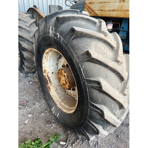 174 - Roadless 115 tractor. Runner. No paperwork. SN- 115/6462