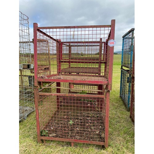 506 - Metal stillages - 2