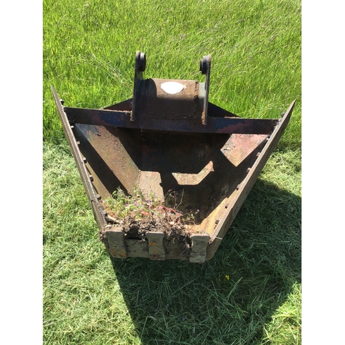 563 - V Bucket for a Massey Ferguson 360 digger