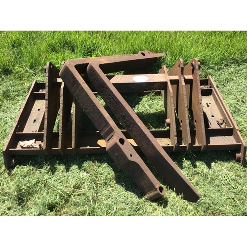 576 - Massey Ferguson 50 headstock and pallet tines