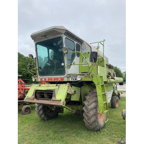 1750 - Class Dominator 76 combine complete with header. Runs and drives. 3629 hours. Reg. B392 YKM. V5 and ... 