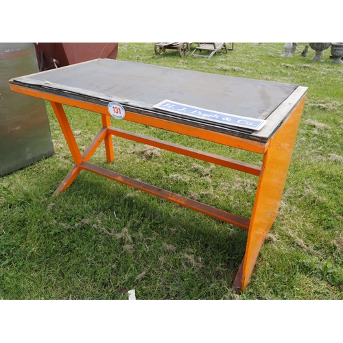 131 - Metal work table