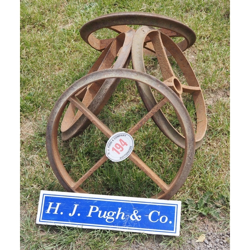 194 - Cast iron wheels - 4