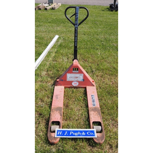 318 - Pallet truck