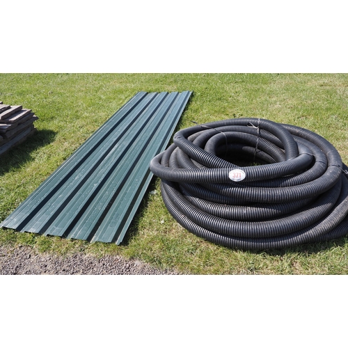 371 - Water pipe and roof sheets