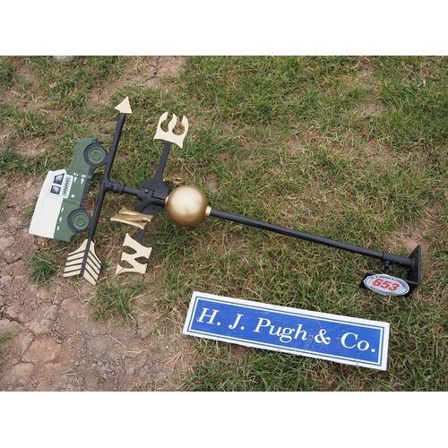 983 - Land Rover weathervane, approx. 3ft