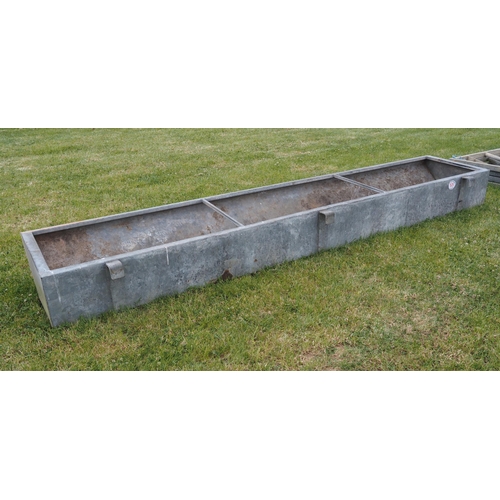 1525 - Hook over cattle trough 14ft