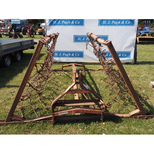 1616 - Parmiter chain harrows 18ft