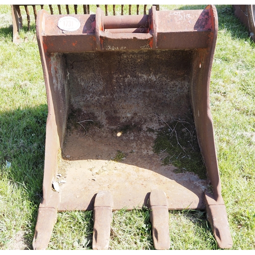 1731 - Digger bucket 3ft